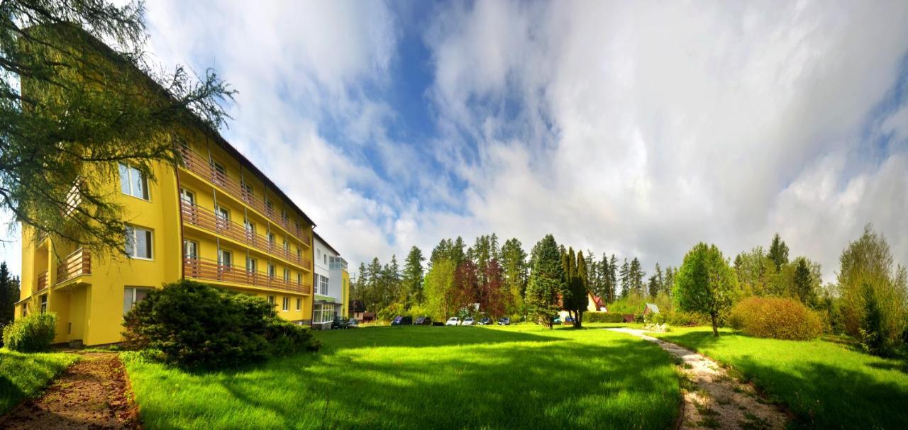 Hotel Lesana Stara Lesna Exterior foto