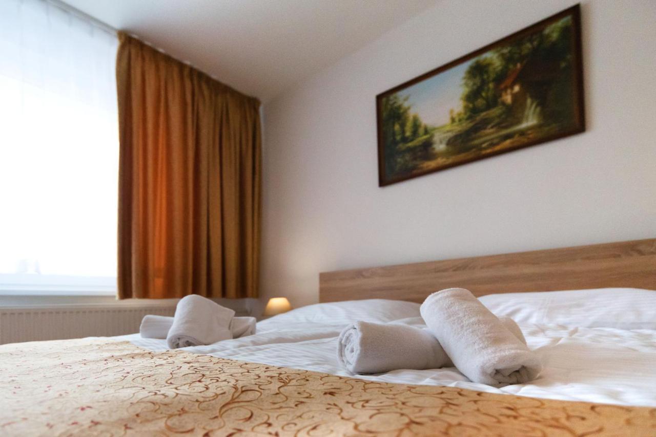 Hotel Lesana Stara Lesna Exterior foto
