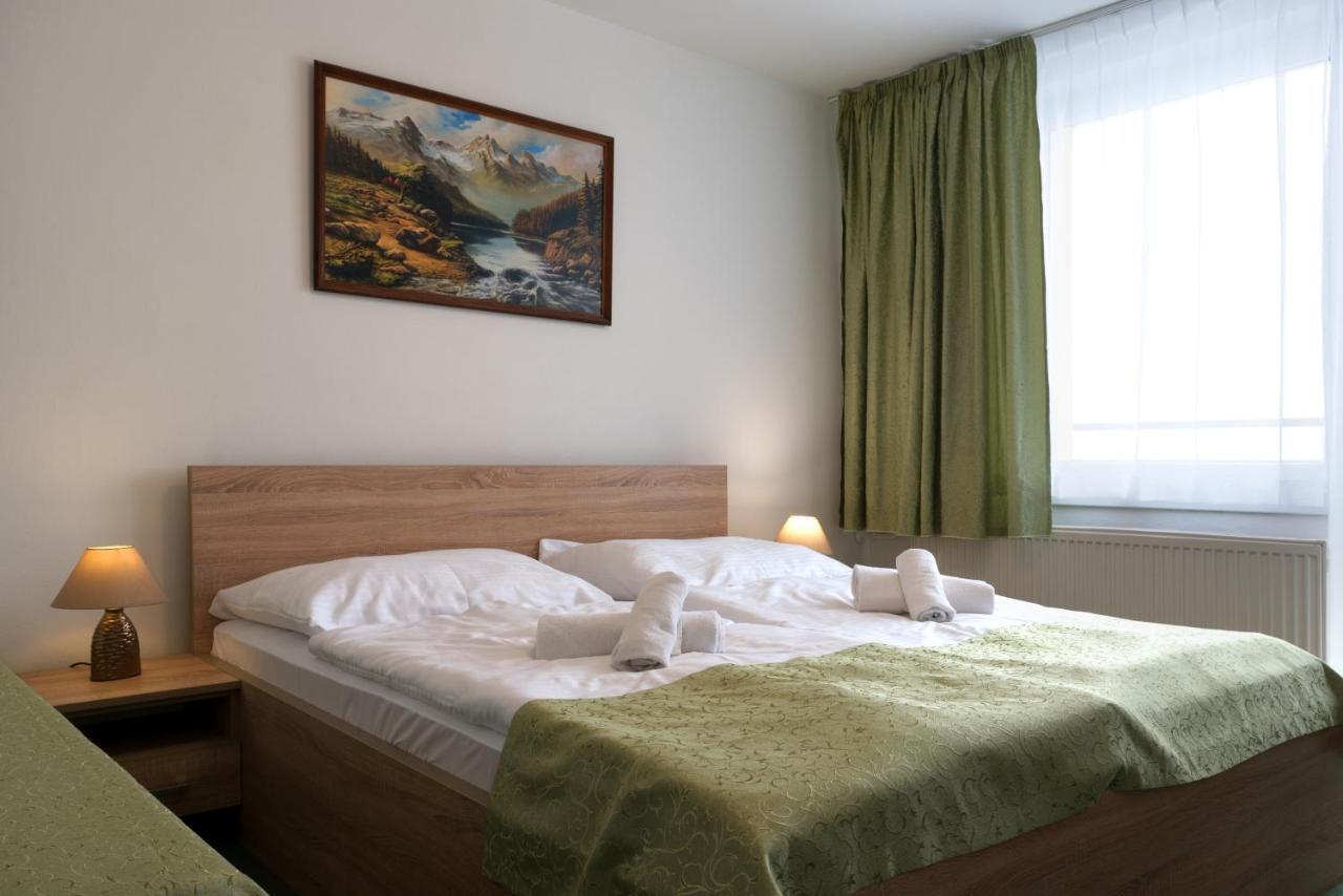 Hotel Lesana Stara Lesna Exterior foto