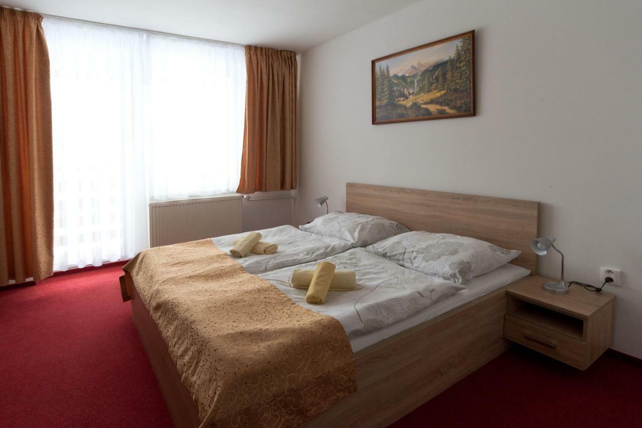Hotel Lesana Stara Lesna Exterior foto